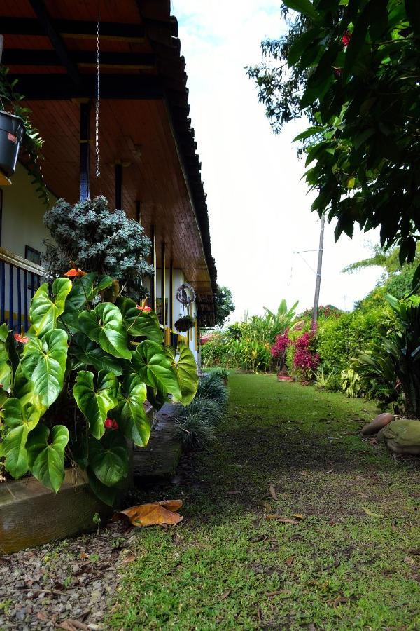Casa Finca campesina Villa Luz Montenegro Exterior foto
