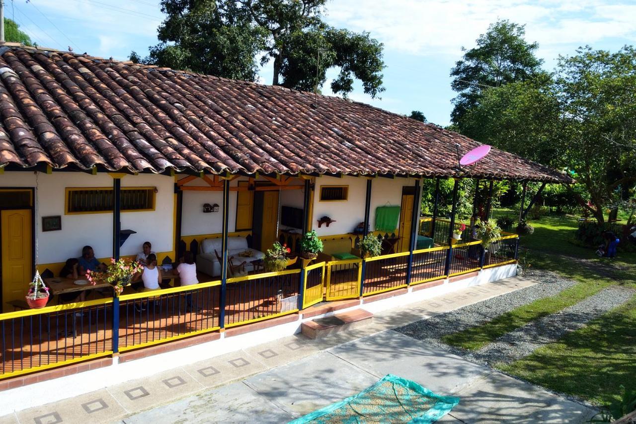 Casa Finca campesina Villa Luz Montenegro Exterior foto